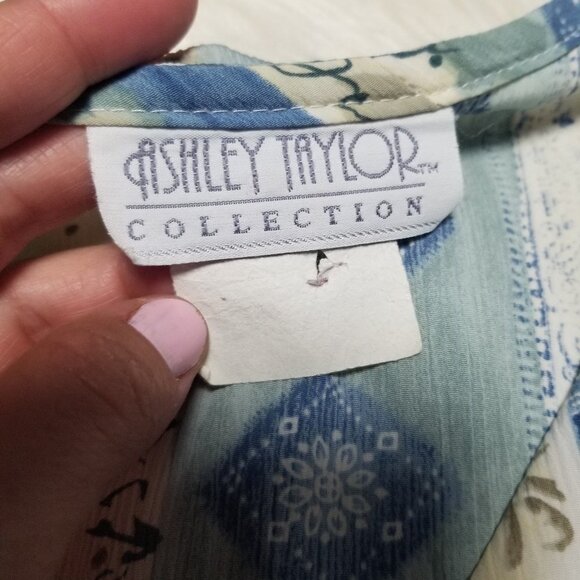 🍉Vintage Bohemian Ashley Taylor Blue Ivory 90s Y2K Floral Tunic Button Front - Picture 4 of 16